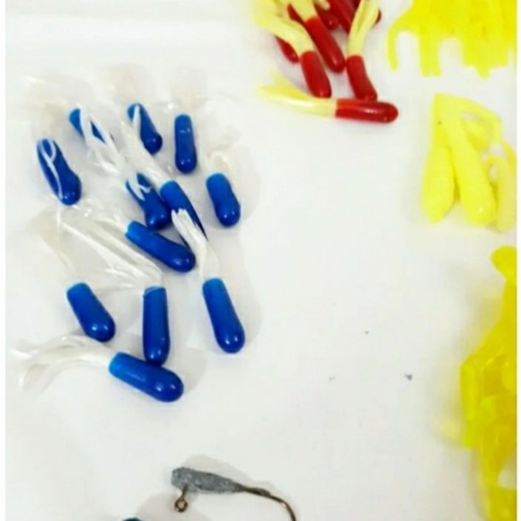 Vintage Made in the USA Rattlesnake co tackle bait & plastic box - Picture 13 of 14